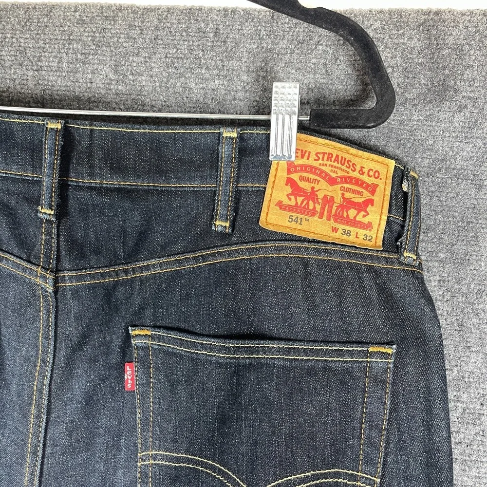 Levis 541 Jeans Blue Dark Wash Tapered Fit Denim Pants Stretch Mens Size 38x32